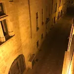 Daire Maison De Roche-uzes Centre Historique L' Ucetia