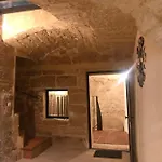 Daire Maison De Roche-uzes Centre Historique L' Ucetia *