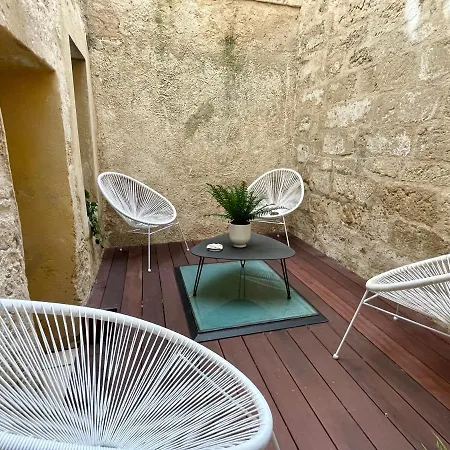 Maison De Roche-uzes Centre Historique L' Ucetia דירה